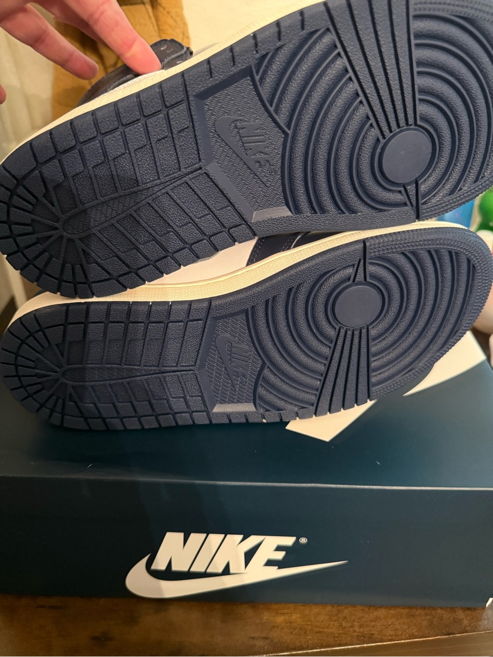 Nike Air Jordan 1 High Navy/White/Black Men’s Sneakers. Fits women size 7.5. - Picture 6 of 12